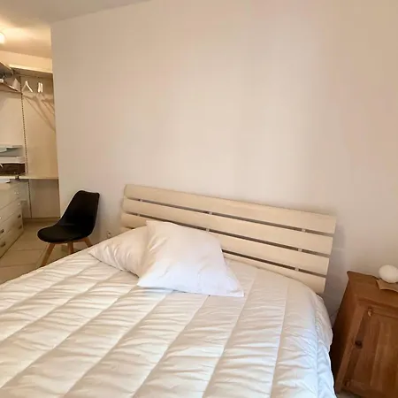 Les Pins - 2 People - Close To Beaches And Shops